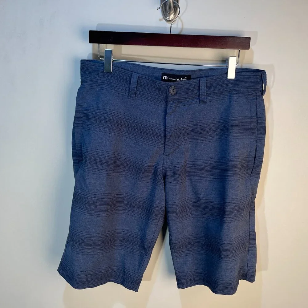 ⛳ TravisMathew Men’s Blue Black Flat Front Golf Shorts 32 11” Inseam EUC 🩳
